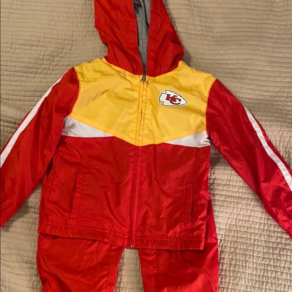 4t Kansas City chiefs windbreaker outift